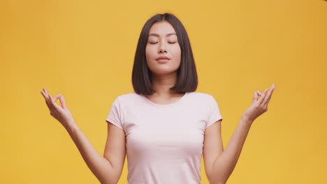 명상 하는 여자