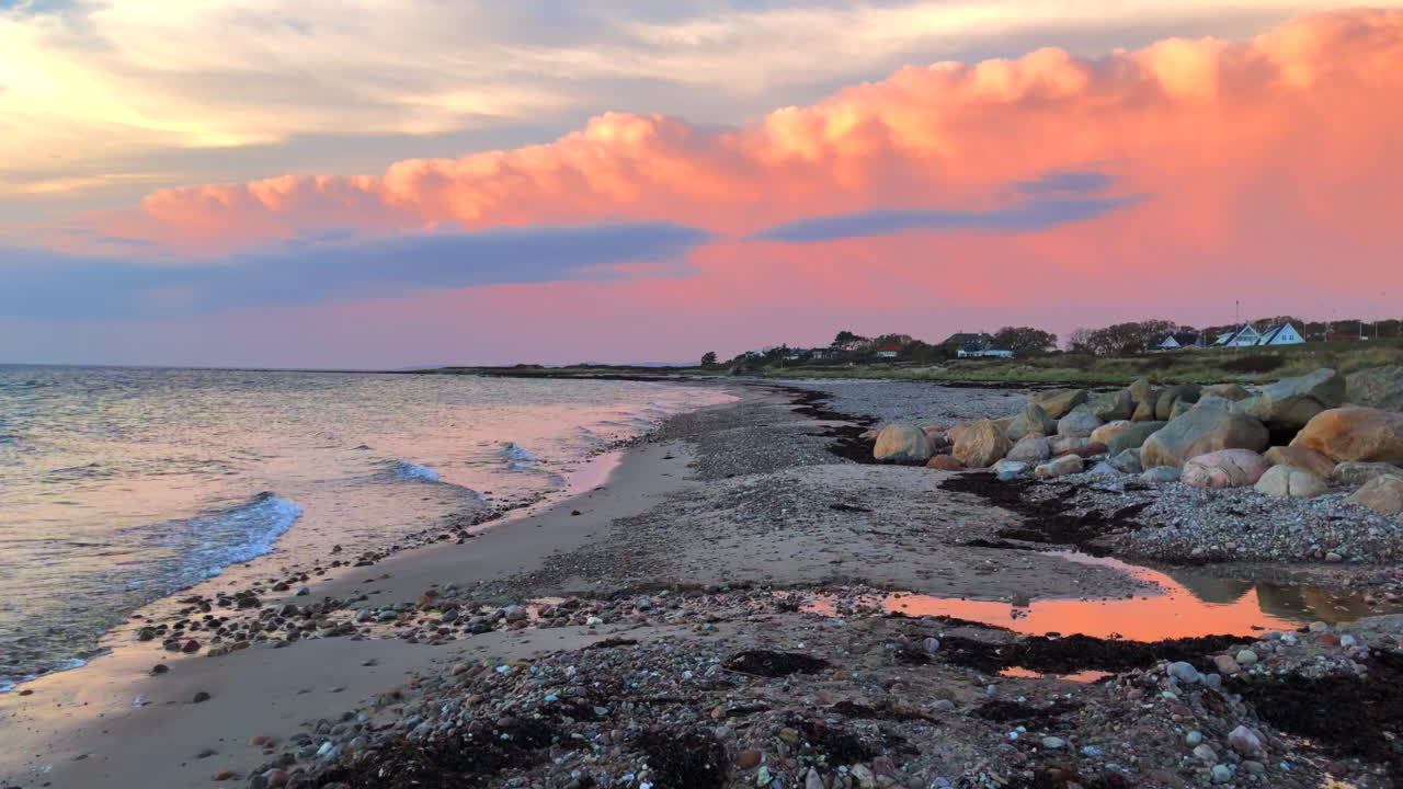 cielo de playa de vainilla al amanecer
