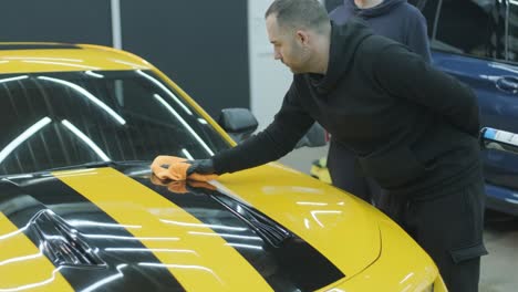 professional car detailing – washing, ceramic coating, and interior cleaning