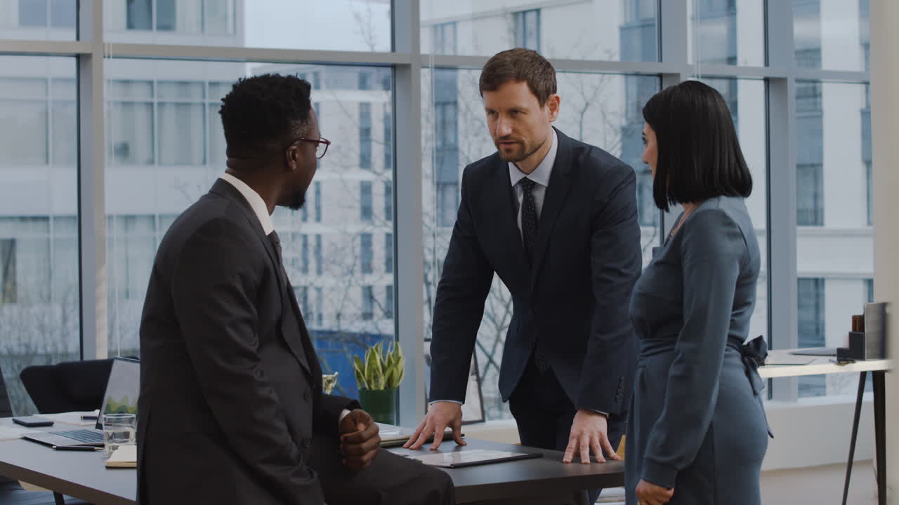 reunión del bufete de abogados