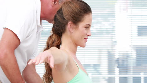 Pregnant-woman-doing-exercises-on-exercise-ball