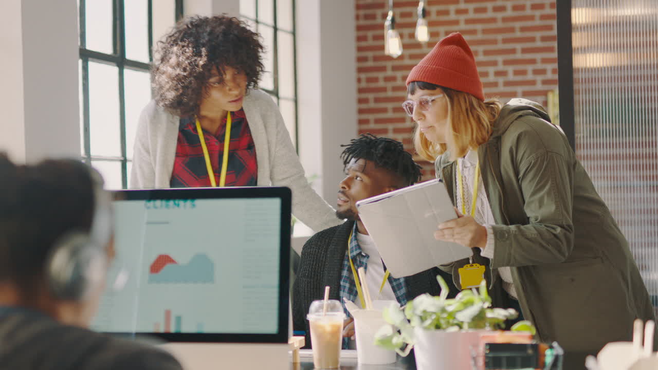 Teamwork, collaboration and business people