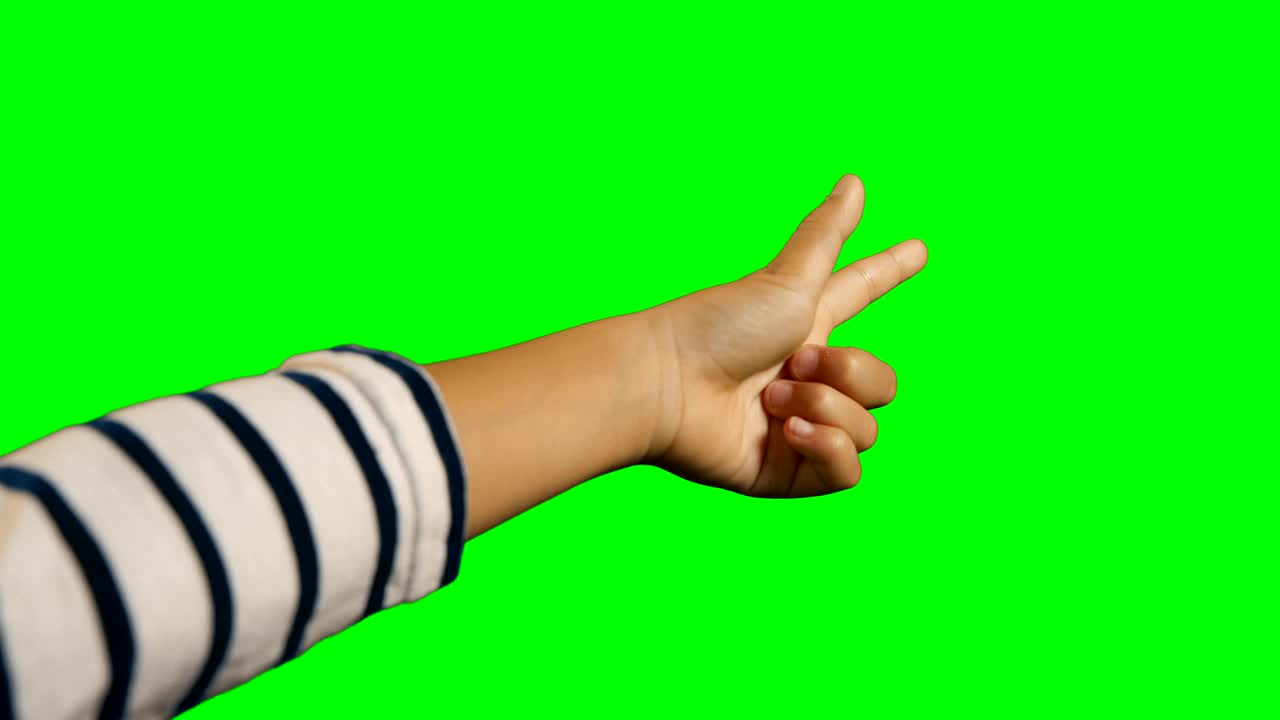 손을 가리키는 아이의 클로즈업