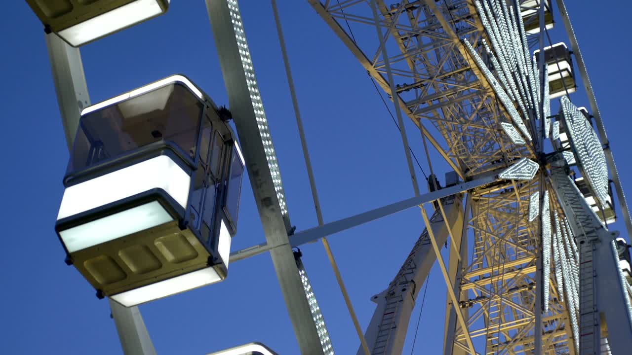 las cabinas de la rueda gigante