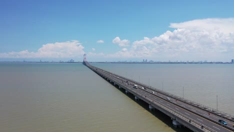 Top-view-of-Suramadu-bridge-connecting-islands-Java-and-Madura-in-East-Java,-Indonesia