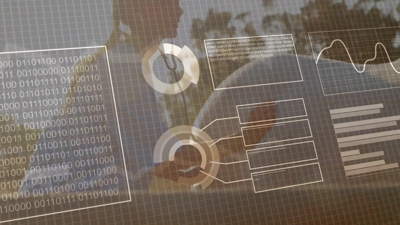 Refleksjon av kvinne som hever hånden bak glasskjerm, og starter et datadashbord som fylles med diagrammer.