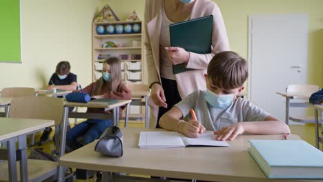 video of children students do the exercise during the lesson