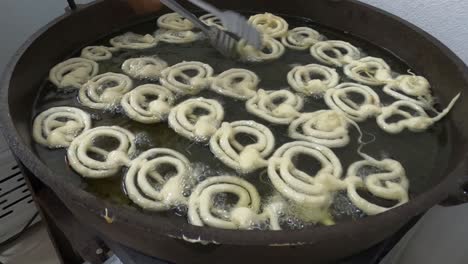 raw jilapi deep frying 4k video clip.jilapi making on a hot big pan.jalebi, also known as jilapi, jilebi, jilipi, zulbia, jerry, mushabak, or zalabia, is a popular indian sweet snack.