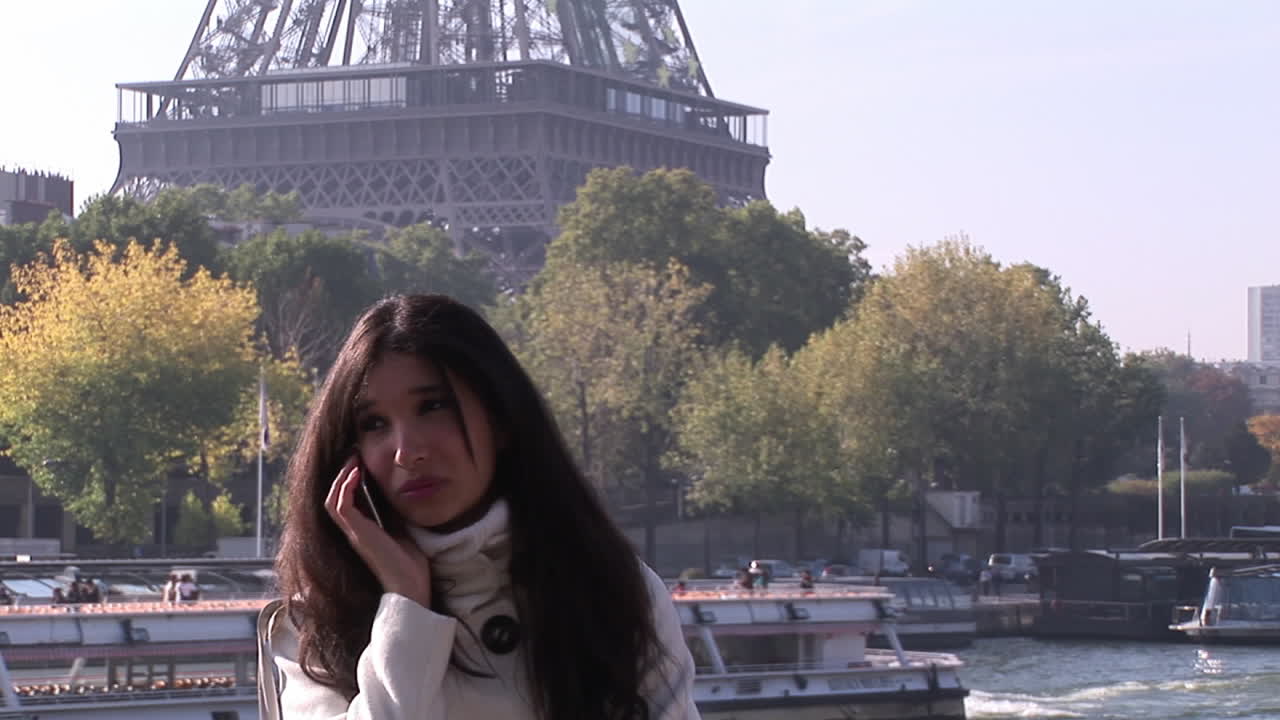 испанская женщина по телефону 2