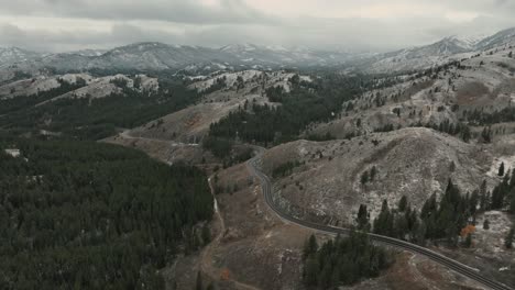 Schnee-Fällt-Auf-Die-Teton-Bergkette-Auf-Dem-Weg-Nach-Idaho,-USA