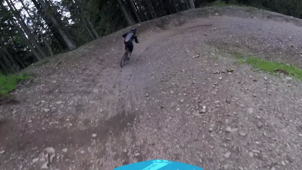 vivir en una bicicleta cuesta abajo en austria, filmado con un gopro-3