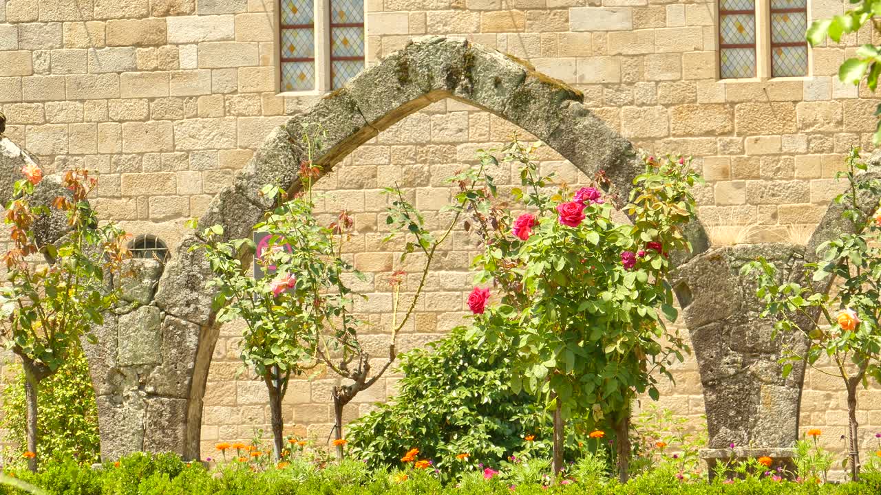 포르투갈 브라가 의  ⁇ 빛 날 에 에 있는 주교 궁전 의 건축물 의 세부 사항