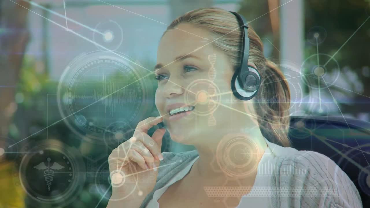 Animazione di una rete di connessioni su donna d'affari caucasica che utilizza un auricolare telefonico