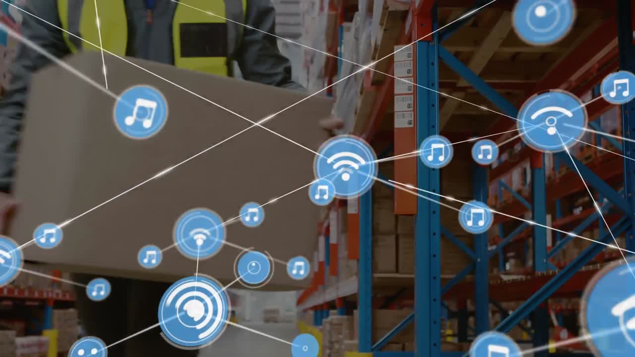 red de iconos digitales contra un trabajador caucásico que llevaba una caja en un almacén