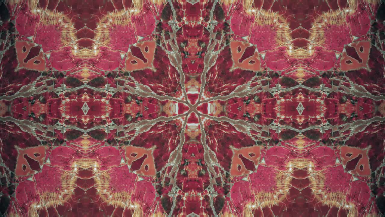 abstracto patrón de piedra geométrica roja y dorada