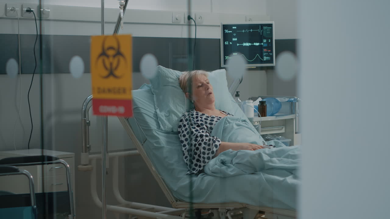 Woman with coronavirus symptoms asking for medical help