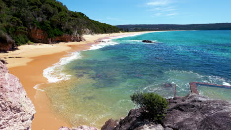 Pintoresca-Playa-De-Arena-En-Nueva-Gales-Del-Sur,-Australia