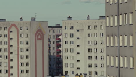 apartment buildings in a city