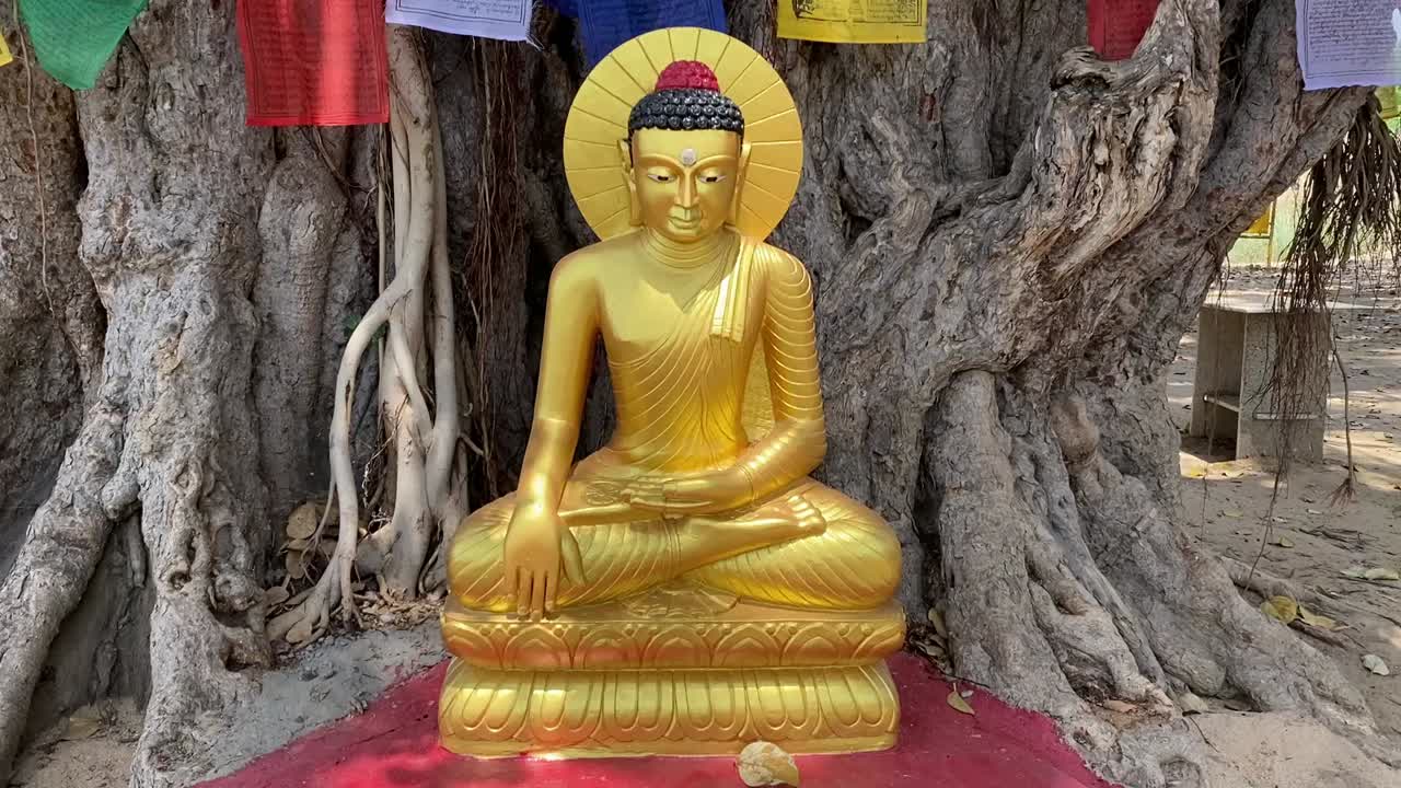 idol of gautam buddha in one of the places where he use to meditate in  early days in bodh gaya, india