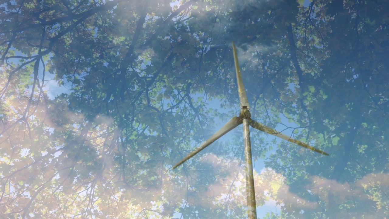 微風で回転する三枚羽根のタービン、流れる雲、木々が重なる構図、発電の様子