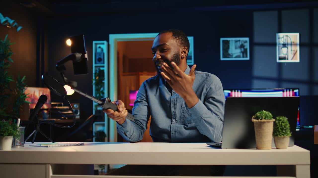 콘텐츠 제작자가 청중과 대화합니다.