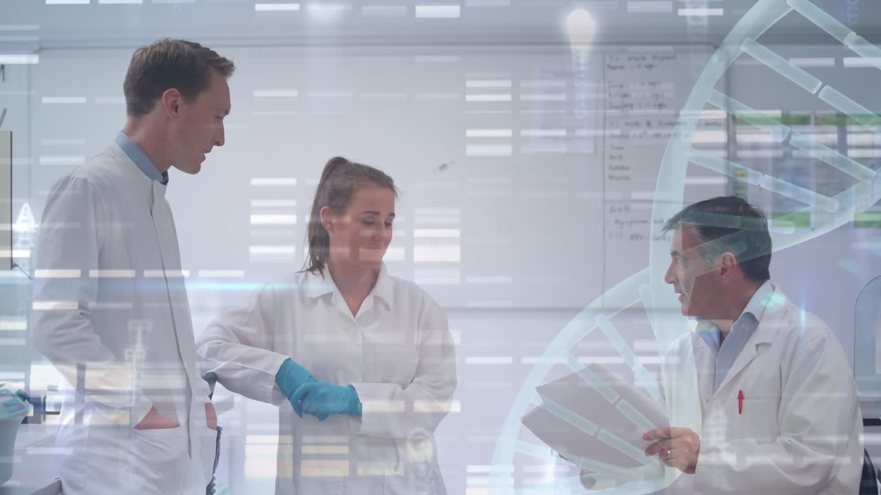 estructura de adn y cuadrados de mosaico sobre un grupo de científicos caucásicos discutiendo en el laboratorio