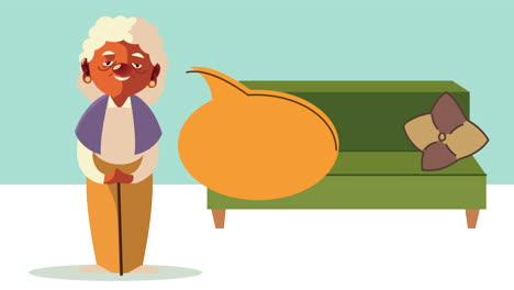 afro mujer vieja de pie hablando animado