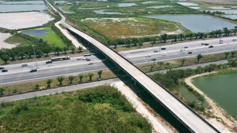 Straße-Und-Verkehr-Verbundene-Städtische-Stadt