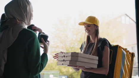 pizza delivery to a family