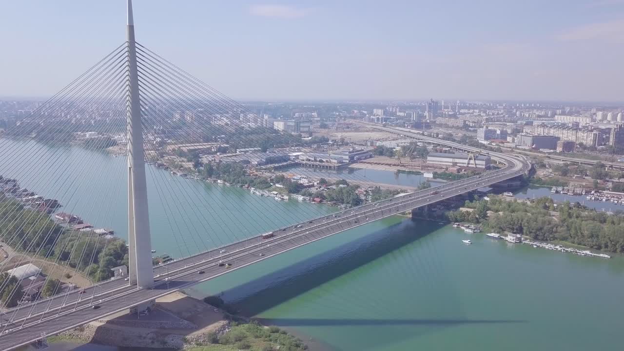 descenso aéreo de apertura de la mayoría de na adi, belgrado