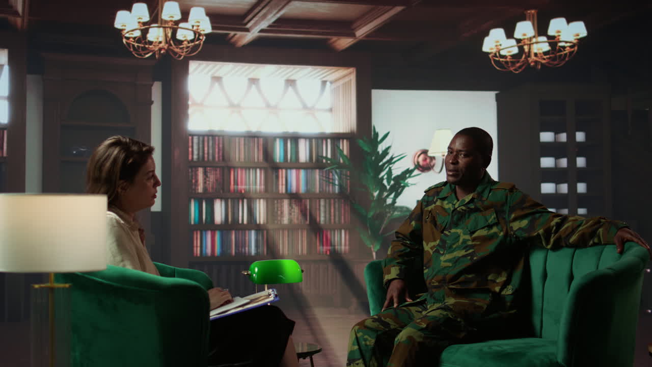 консультации с военным персоналом