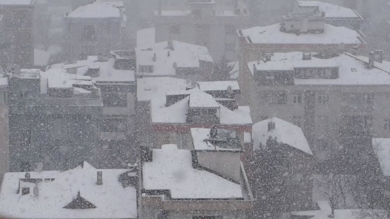 눈 인 도시 풍경