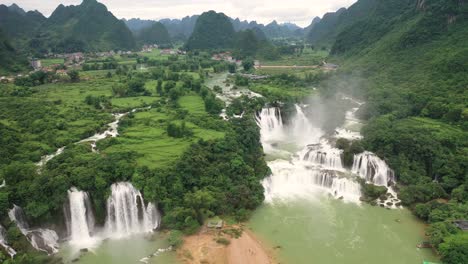 ben gioc falls, vietnam