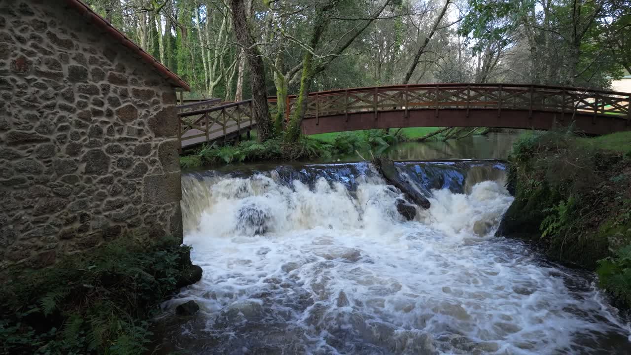 Molino de Gabenlle - Gabenlle Mill And Bridge Over The Anllons River In Laracha, Spain.