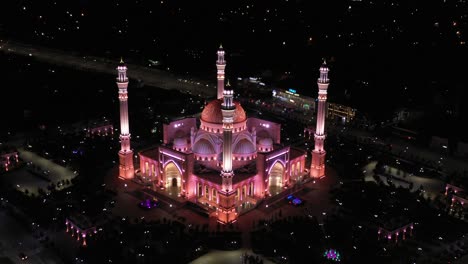 la mezquita del orgullo de los musulmanes que lleva el nombre del profeta mahoma en la ciudad de shali, la mezquita más grande de europa.