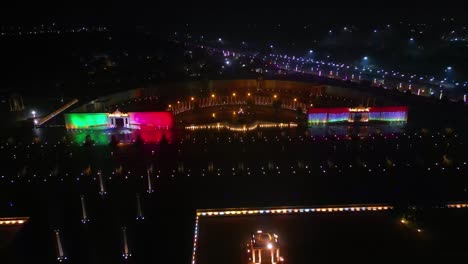 vista aérea de 1090 chauraha gomti nagar, dr. ambedkar dwar, el metro de lucknow y la estación de tren de lucknow charbagh y la ciudad de lucknow