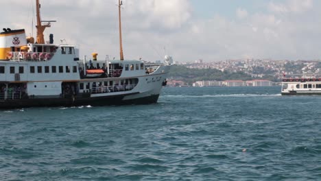 Timelapse-Ferry-Del-Bósforo-De-Estambul