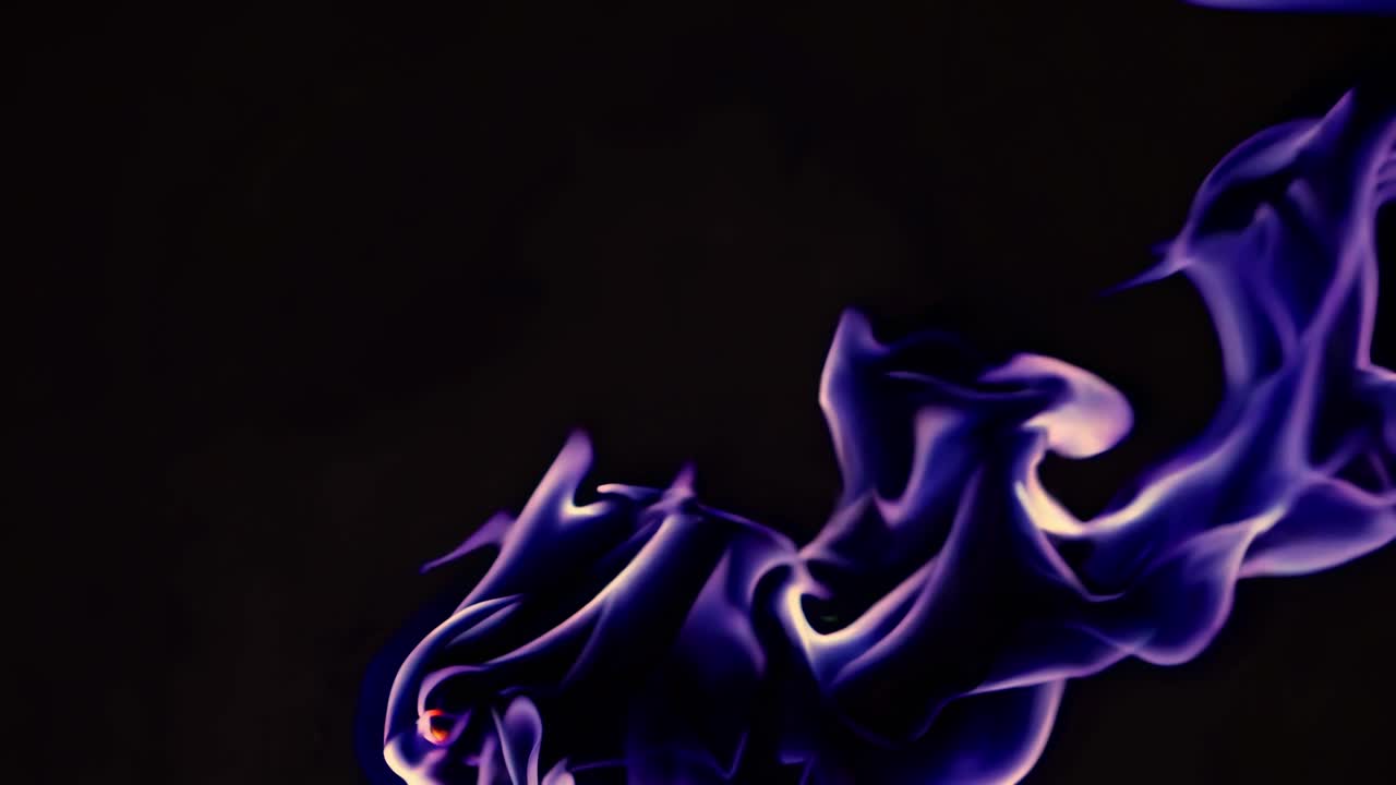 Purple flame Videos - HD and 4K to download | Magnific