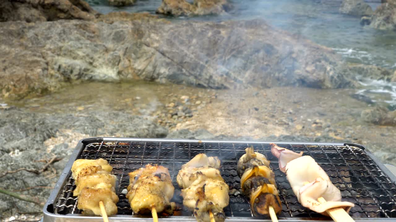 해변에서 바베큐