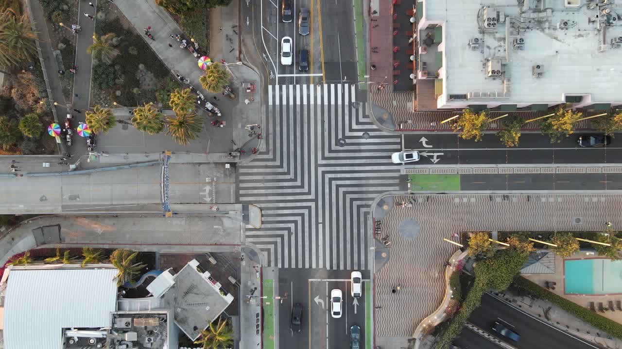 산타모니카 부두와 오션 애비뉴의 공중