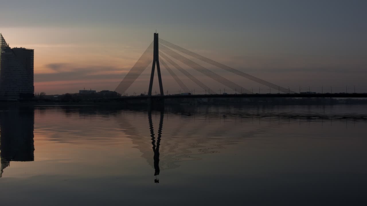 4k - 해가 지는 시내 풍경