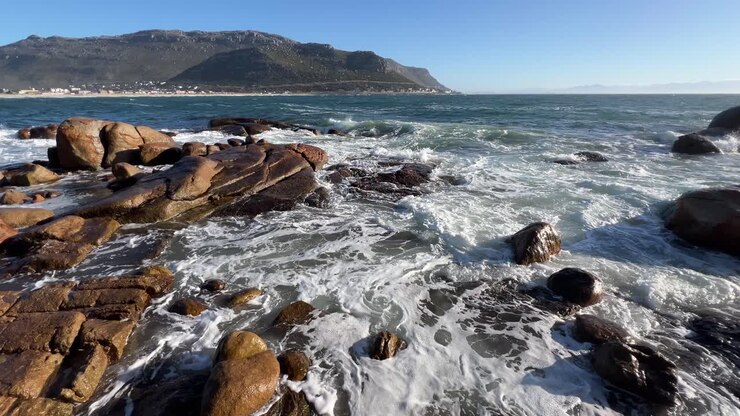 as ondas vêm com a maré.
