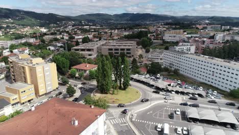 nueva construcción de edificios en el pueblo vista aérea