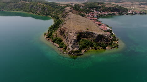 Magnificent-Lin-Peninsula-and-Lin-village-on-Lake-Ohrid-coastline,-Albania
