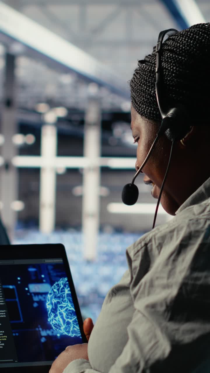 Vertical Video Team Of Data Center Programmers Using Ai To Help Customers
