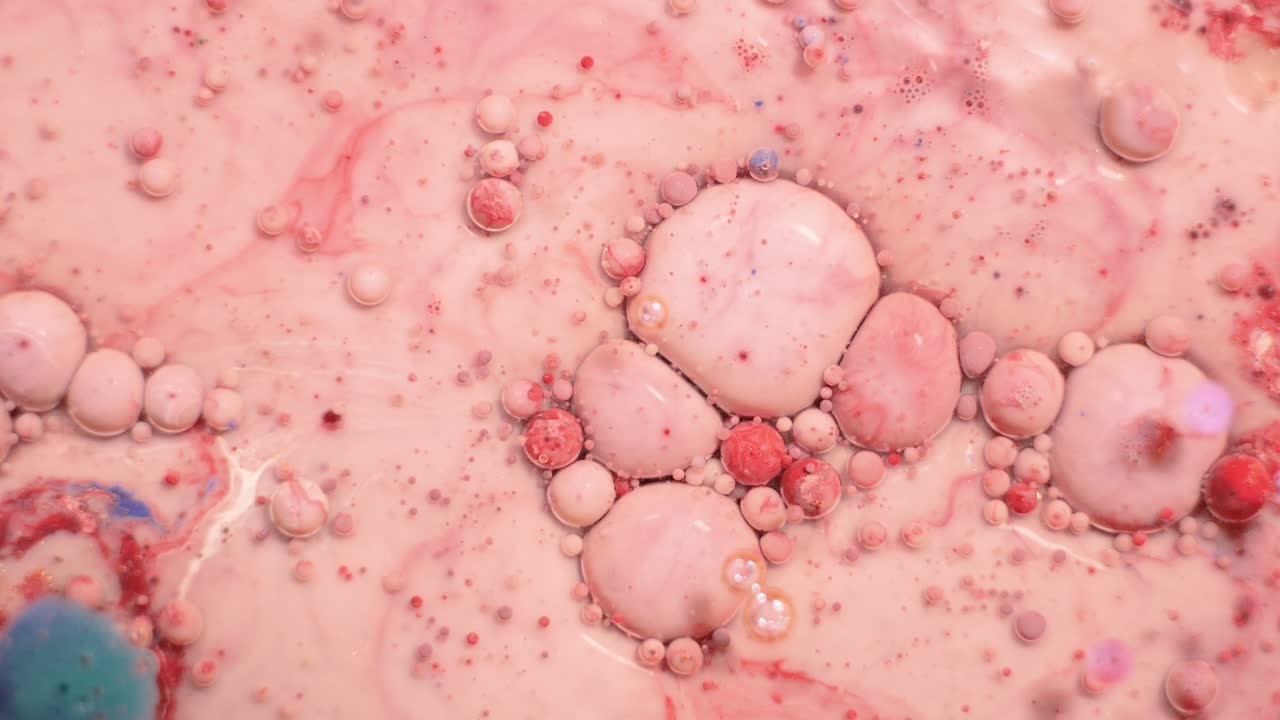 분홍색과 빨간색 추상적인 액체 예술