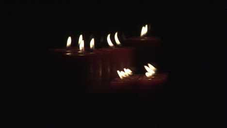 Stockvideos-Einer-Brennenden-Kerze