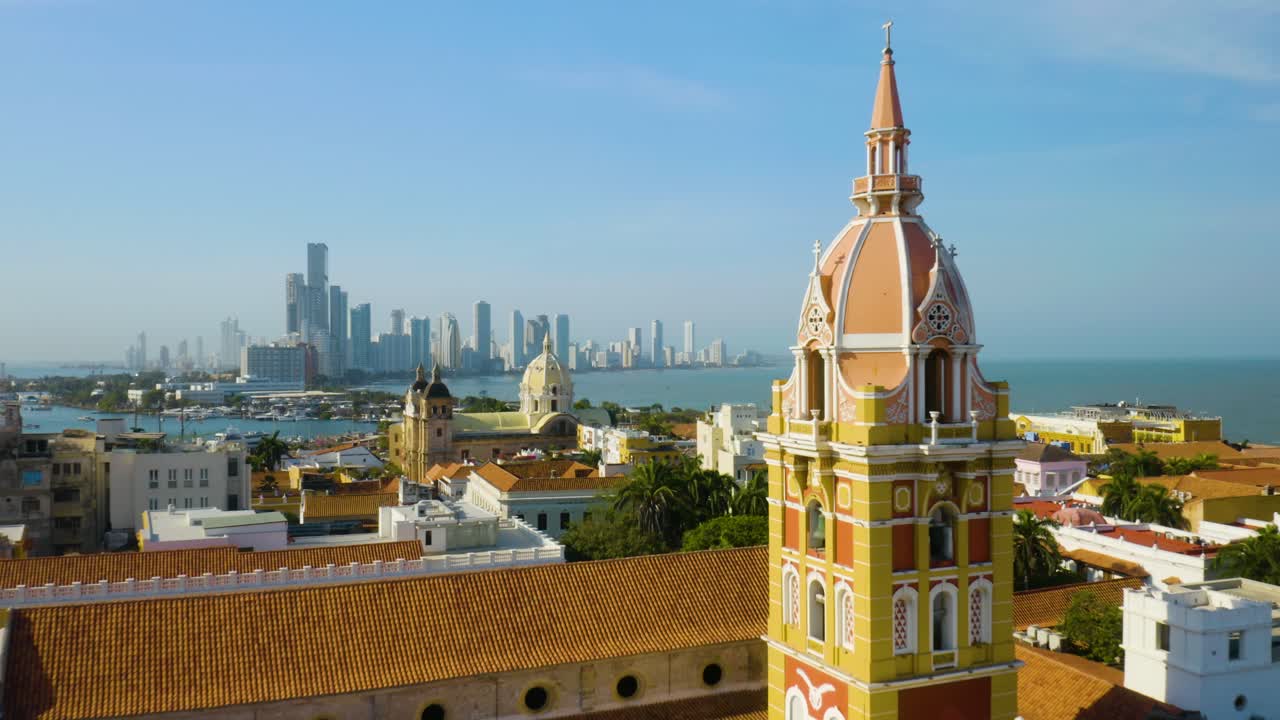 Belo Plano Cinematográfico da Cidade Antiga Murada de Cartagena, Colômbia