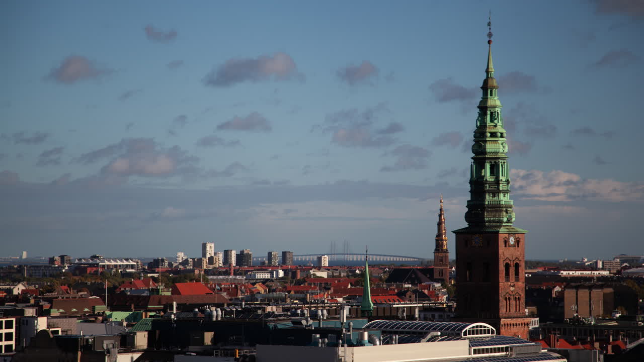horizonte de copenhagen timelapse con torres