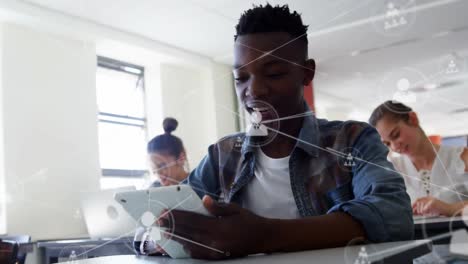 animación de la red de conexiones con iconos sobre el estudiante utilizando la tableta
